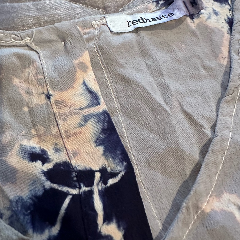 Women's Red Haute Gray And Blue Tie Dye Long Sleeve Blouse Size Medium - Picture 10 of 10